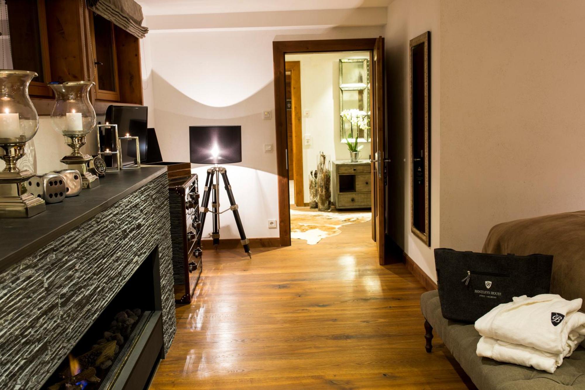 Bentleys House Mountain Residence Zürs Extérieur photo